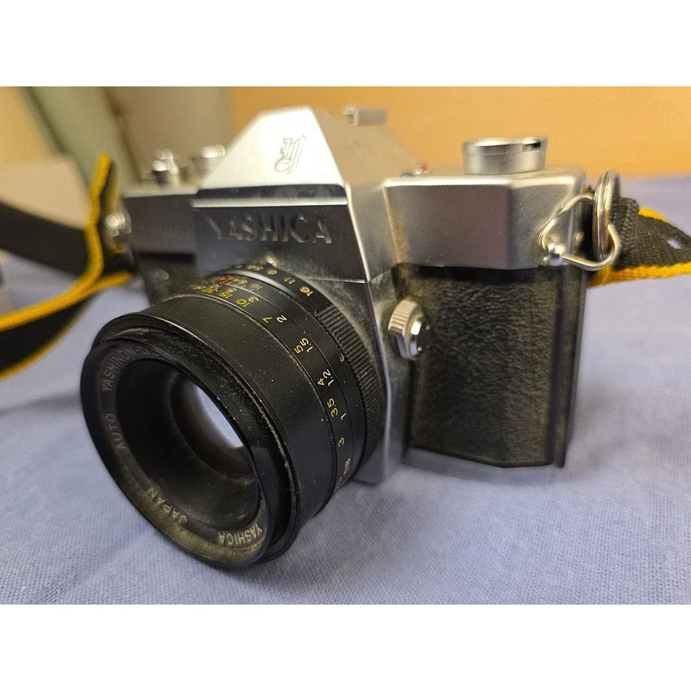 Yashica TL Electro X 35mm SLR Camera w/ Yashinon 50mm Lens UNTESTED PARTS REPAIR